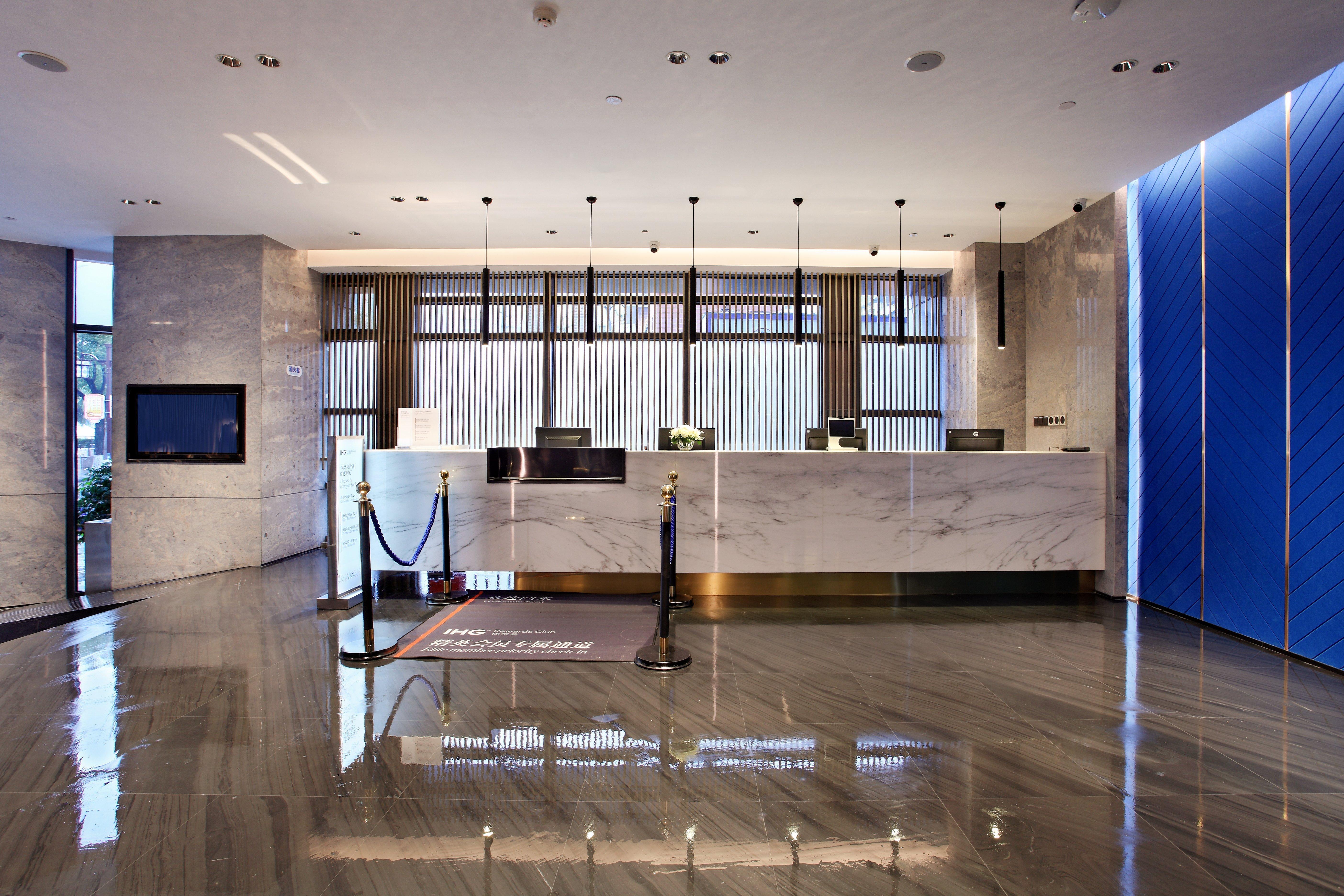Holiday Inn Express Guilin City Center By Ihg Exterior photo