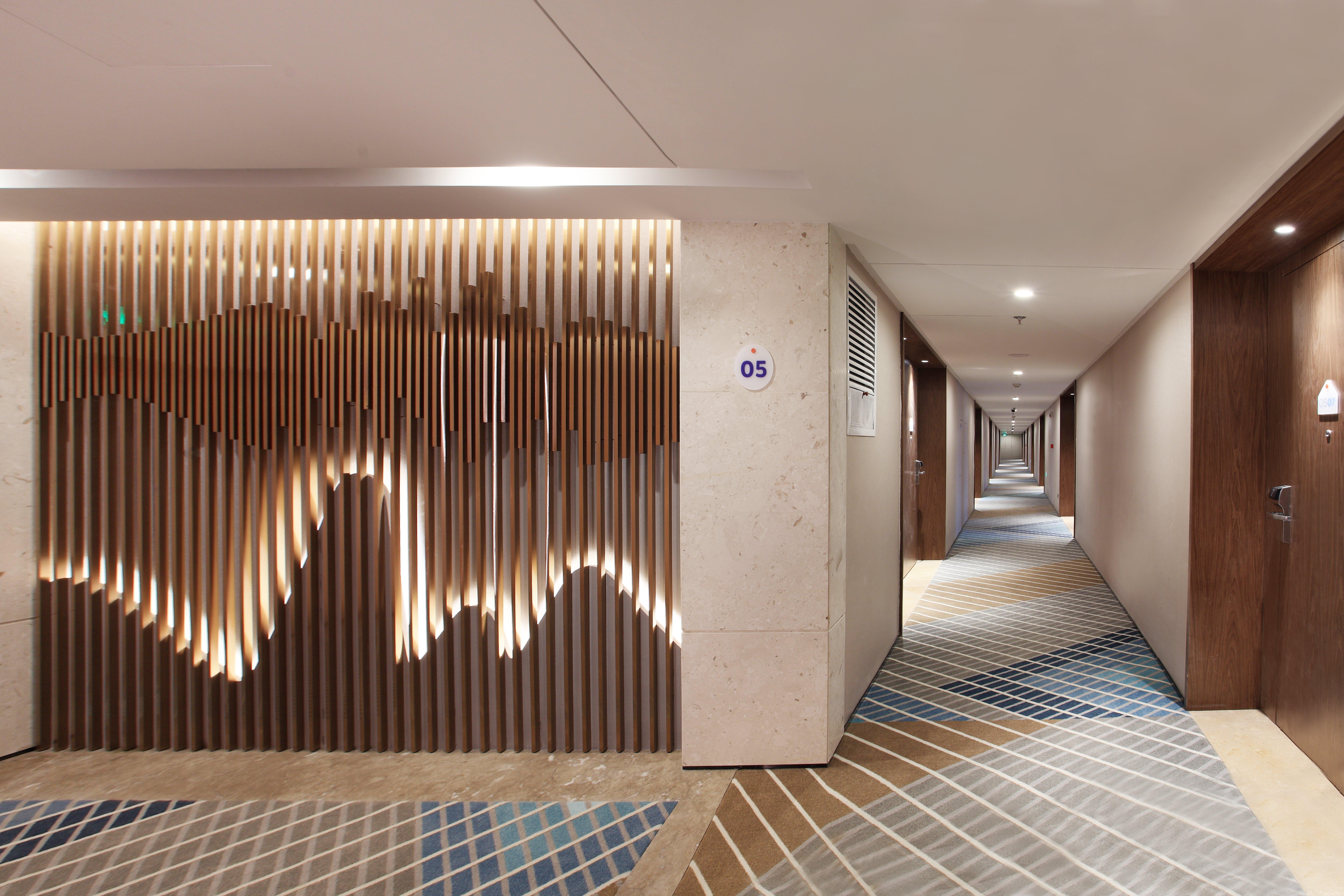 Holiday Inn Express Guilin City Center By Ihg Exterior photo